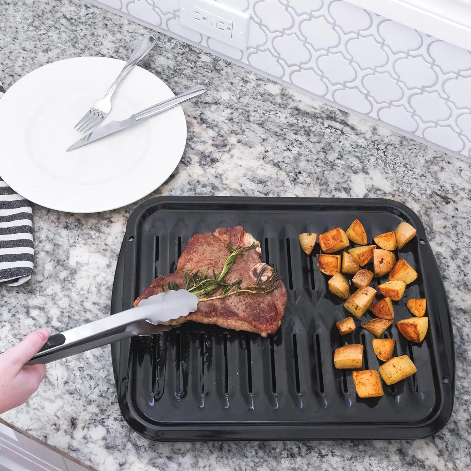 Certified Appliance Accessories SPL50016 Large 2-Piece Broiler Pan & Grill Set Porcelain-on-Steel 16-1/2"x12-3/4"x1-3/4" Broiler Pan for Oven, Black