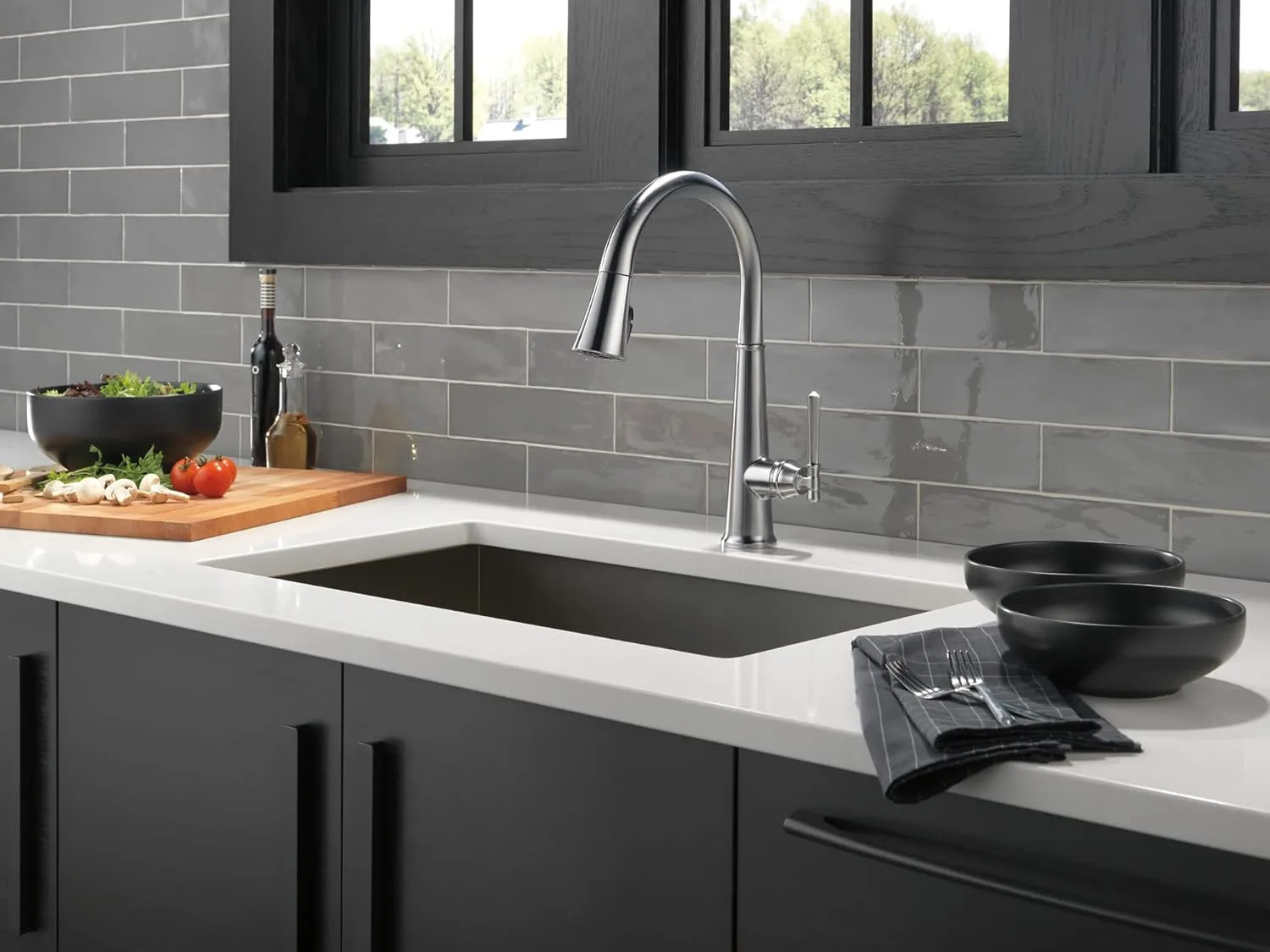 Delta 9182-CZ-PR-DST Emmeline Kitchen Faucet, Without Soap Dispenser, Lumicoat Champagne Bronze