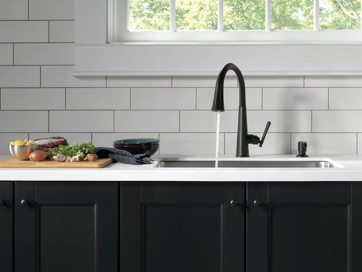 Delta 9182-CZ-PR-DST Emmeline Kitchen Faucet, Without Soap Dispenser, Lumicoat Champagne Bronze