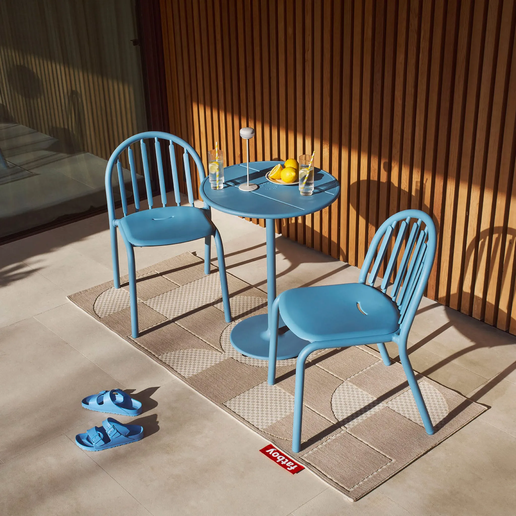 Fred's Bistro Set<br> 1 Round Table   2 Chairs