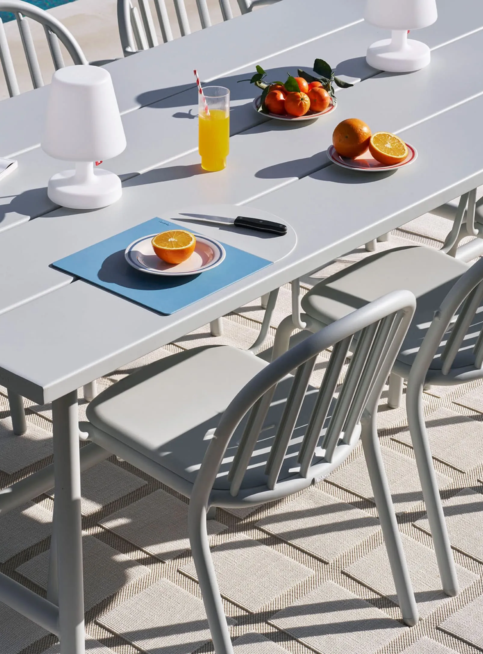 Fred's Dining Set<br> 1 Large Table   6 Chairs