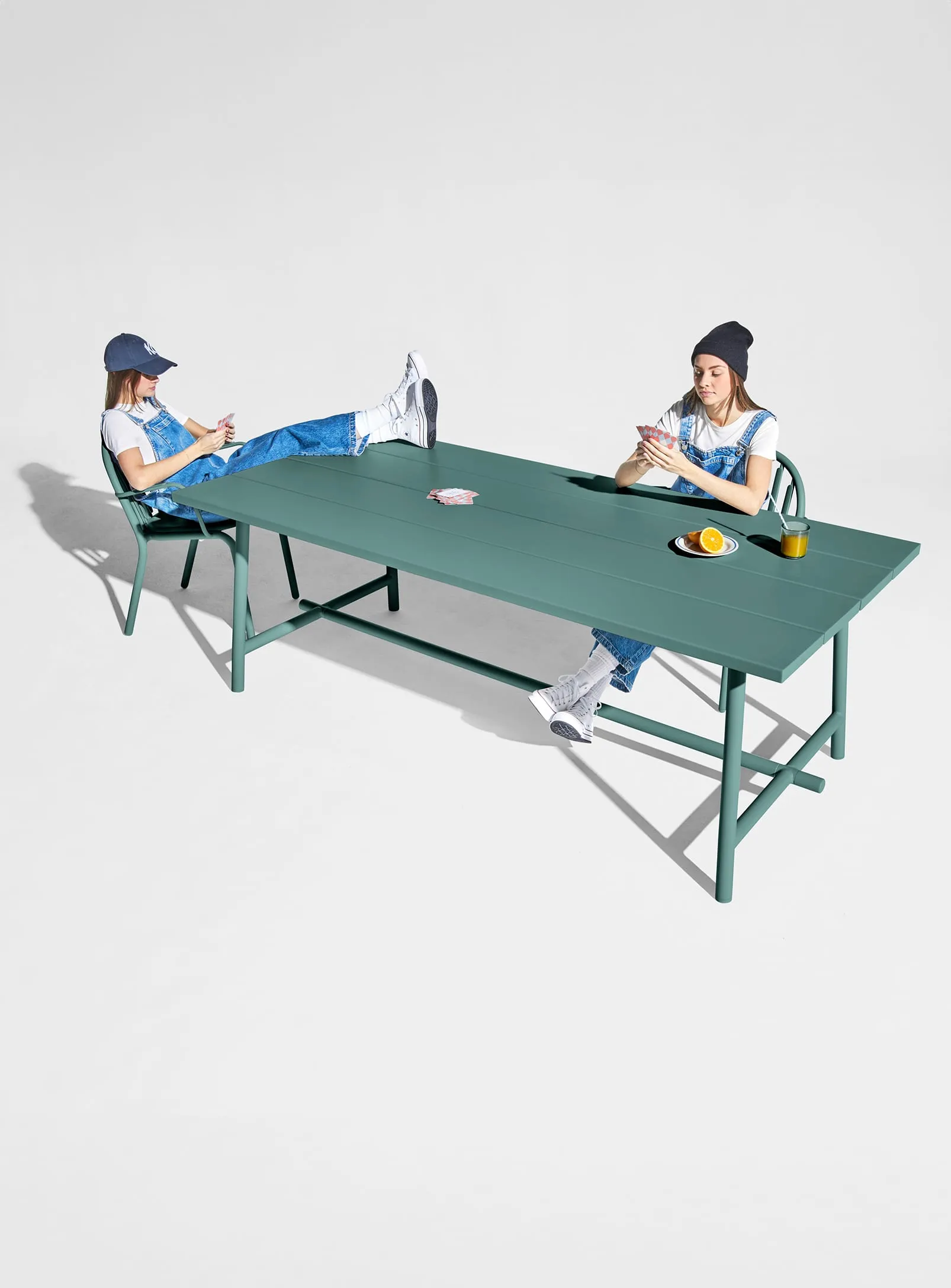 Fred's Dining Set<br> 1 Large Table   6 Chairs