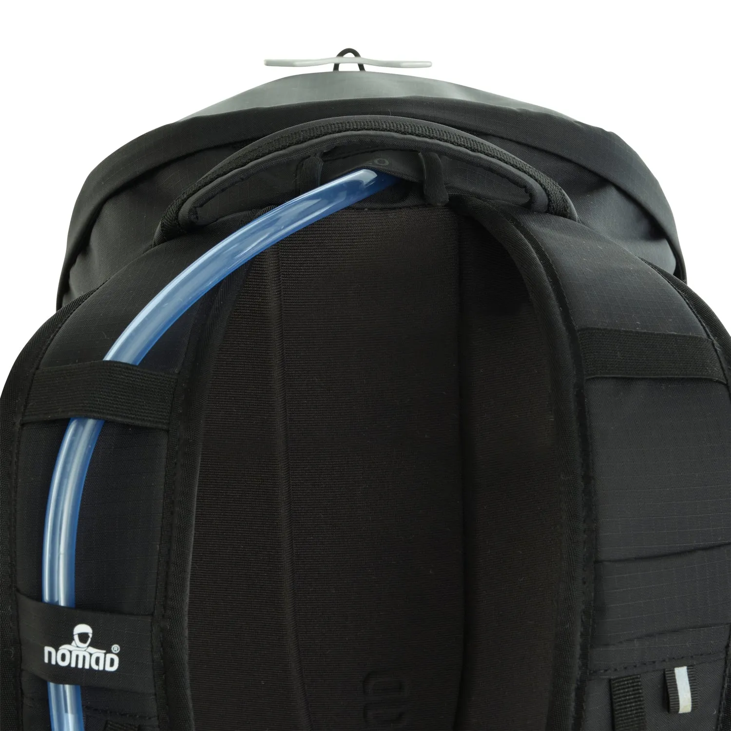Montagon Premium 18 L Hiking Daypack, Black