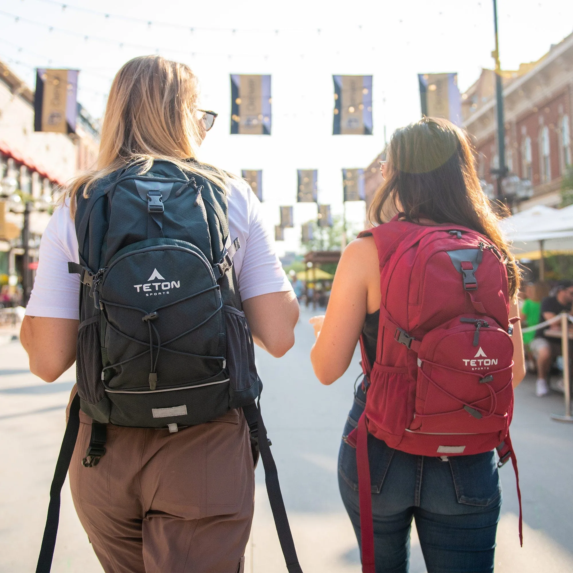 Oasis 22L Hydration Pack with 3L Bladder