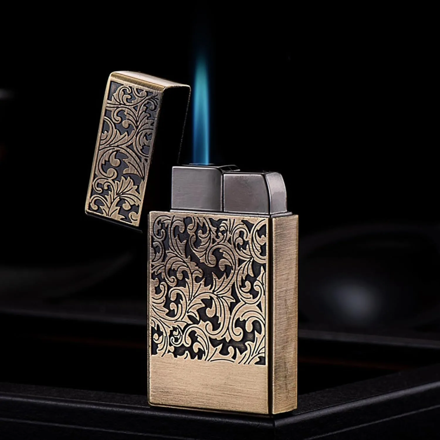 Retro Windproof Torch Lighter, Jet Flame Refillable Metal Lighter for Men Women (Fuel Excluded)(Red Copper)