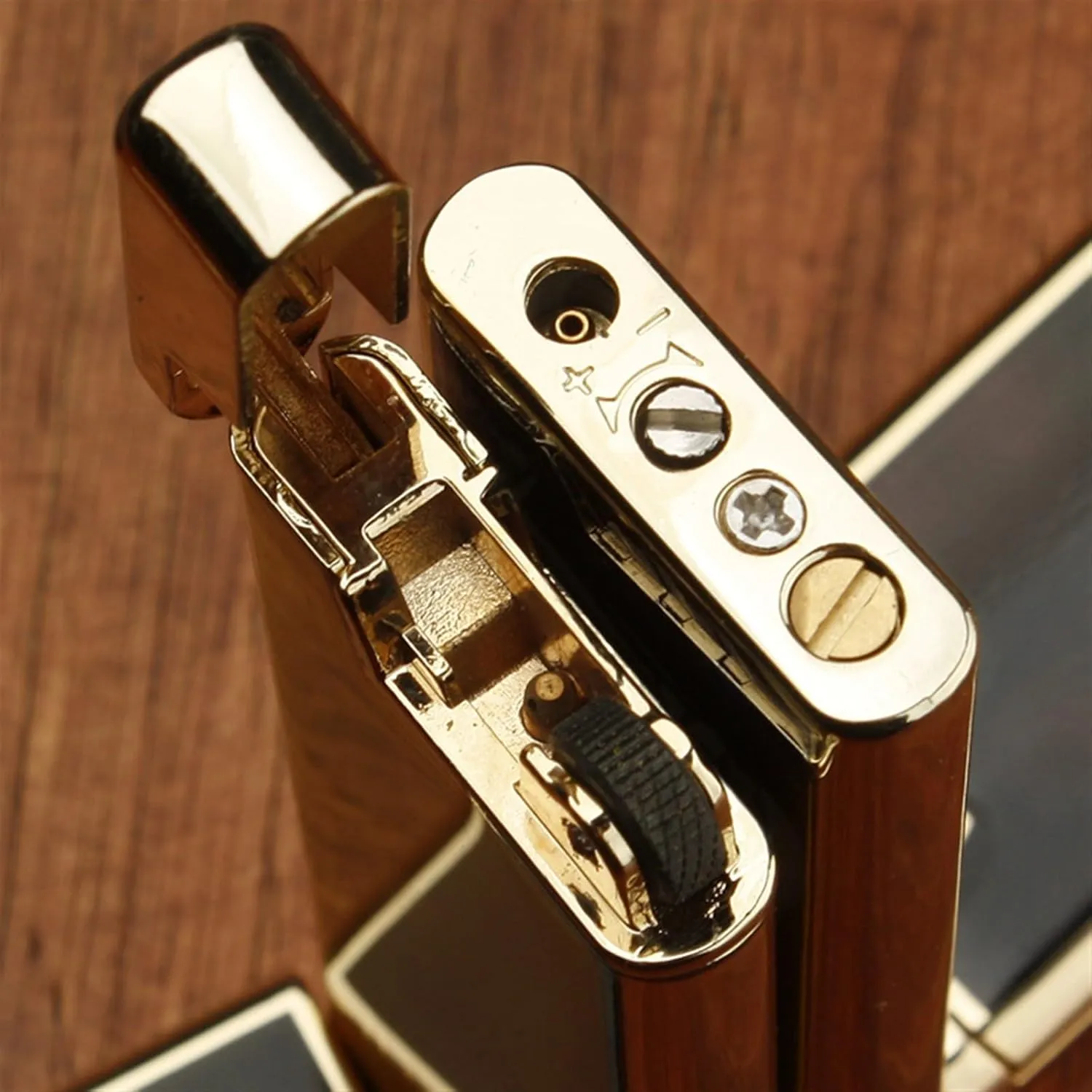 Soft Flame Lighter,Refillable Butane Lighter Wheel Flint Ignition Portable Slim Lighter Adjustable Flame,Birthday Gifts for Men Dad Husband(without Gas)(Brown)