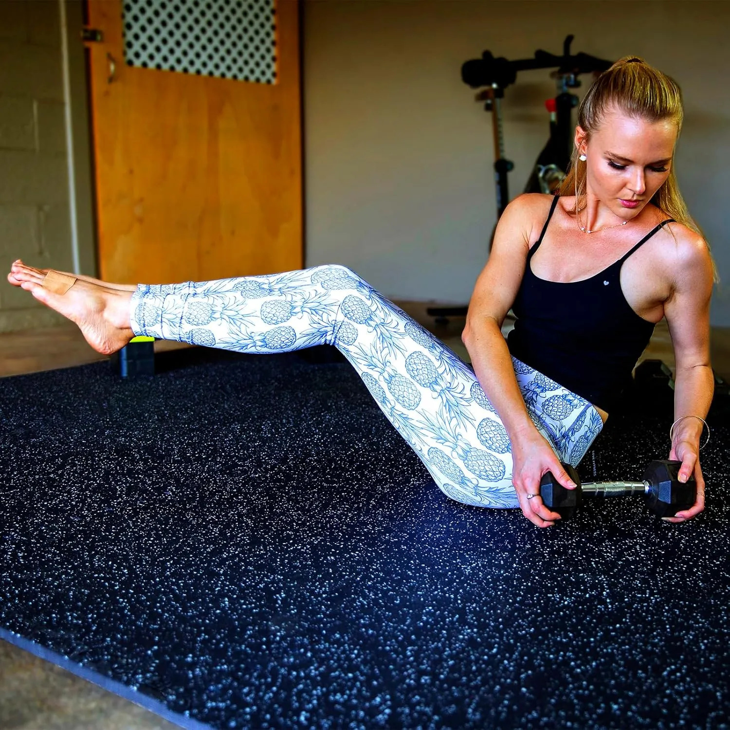 SUPERJARE 0.56'' Thick 12 Pcs 48 Sq Ft Rubber Top Exercise Equipment Mats, High Density EVA Foam Mats with Rubber Top, Interlocking Gym Flooring for Home Gym, Protective Workout Mat, Black/Blue