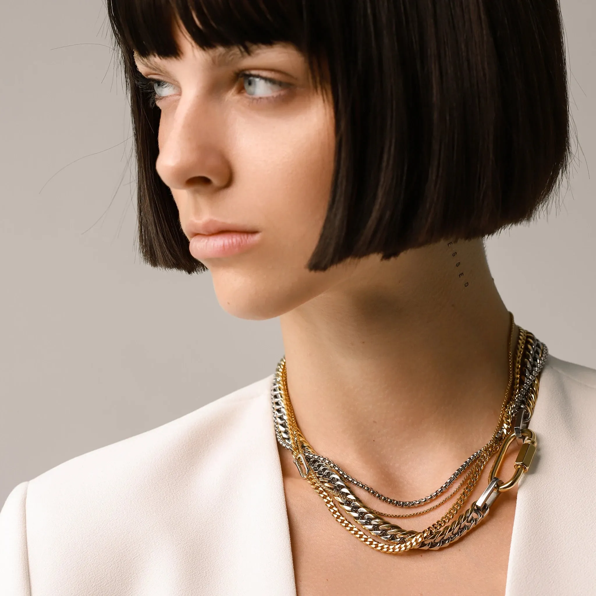 THE CARABINER LAYERED NECKLACE SET