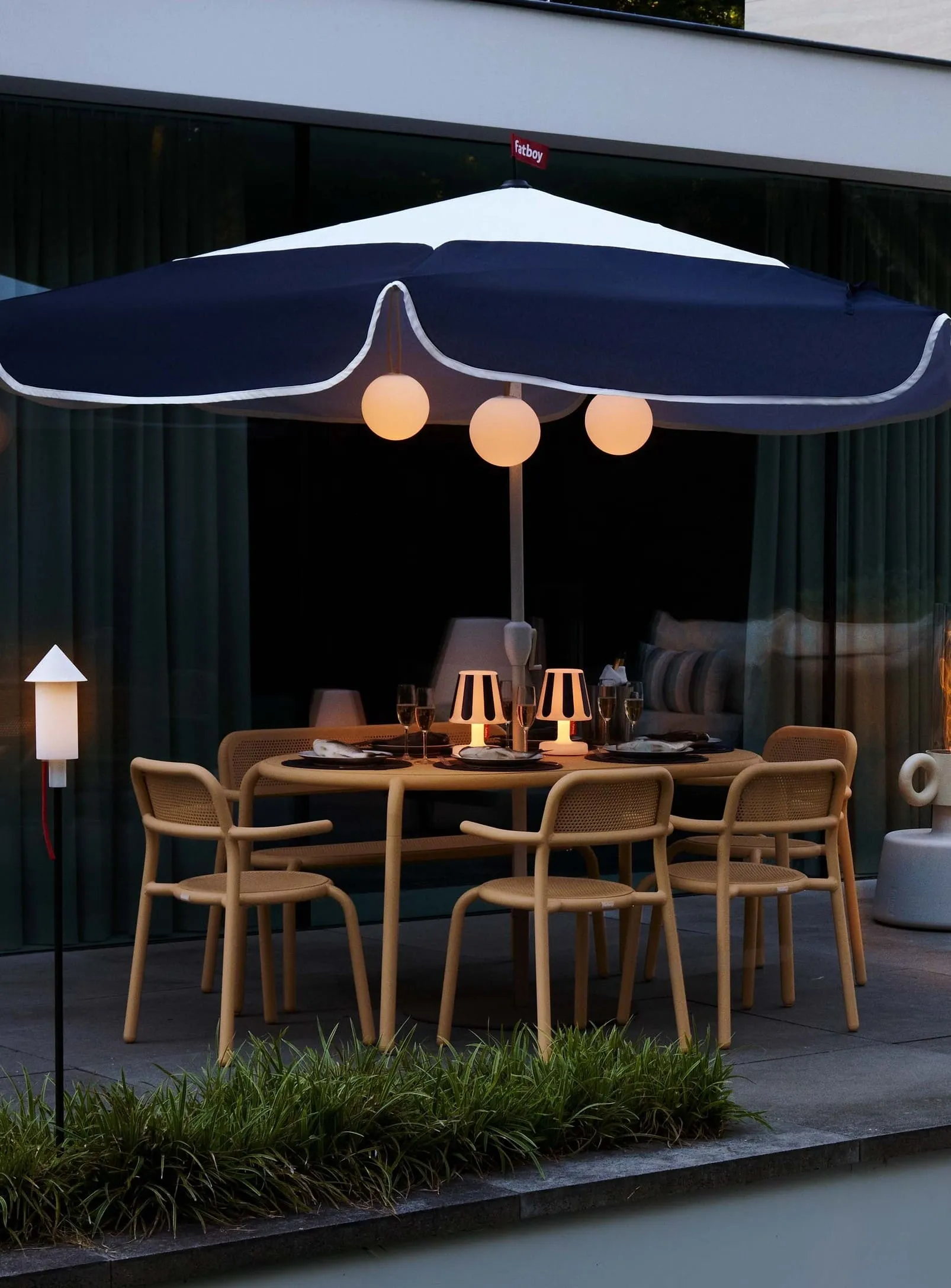 Toní Tavolo Dining Set<br> 1 Table   6 Chairs