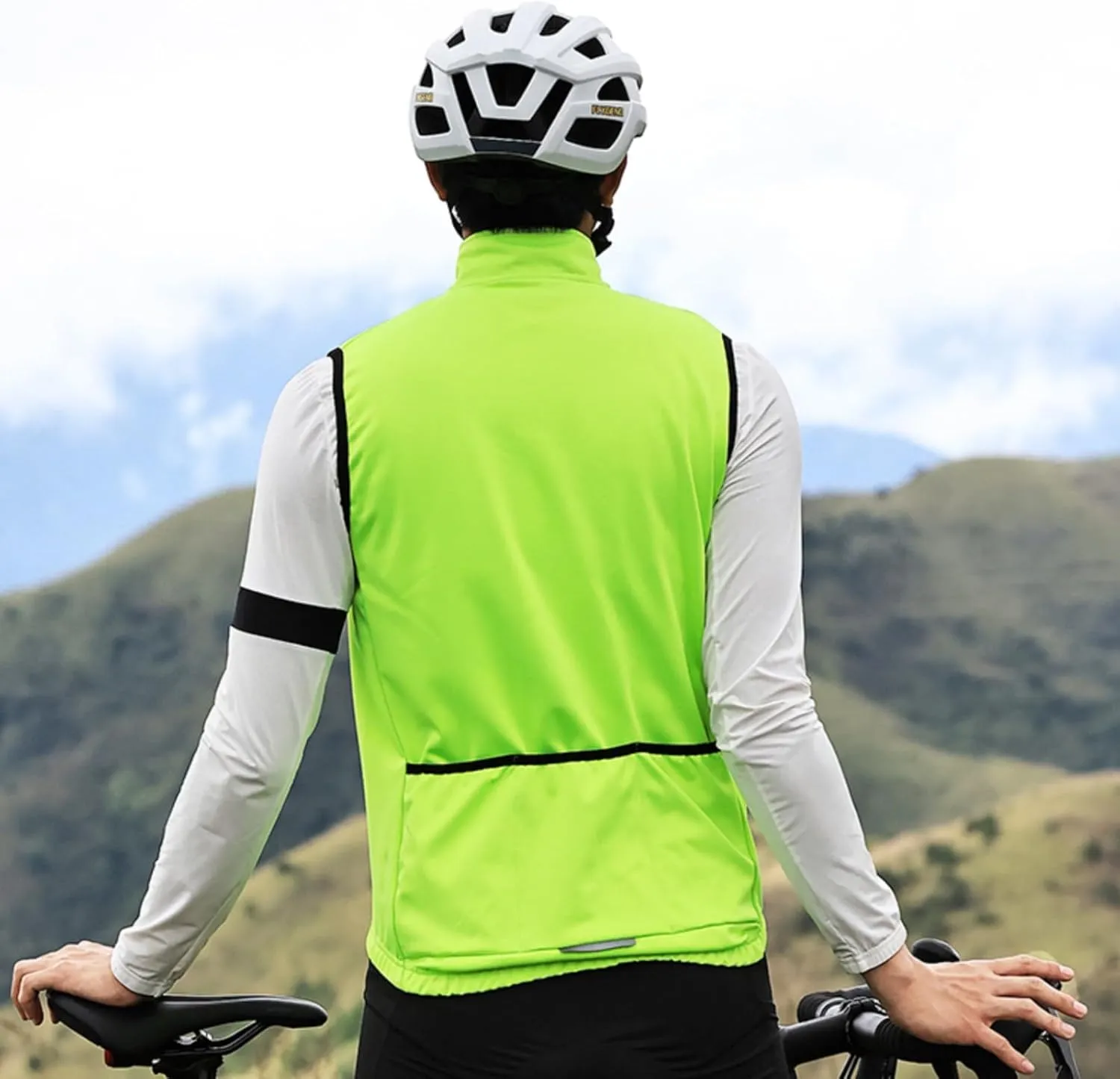 WOSAWE Men's Thermal Cycling Vest Reflective Warm Sheeveless Jacket Running Gilet for Autumn Winter